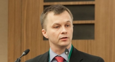 Tymofiy Mylovanov at podium