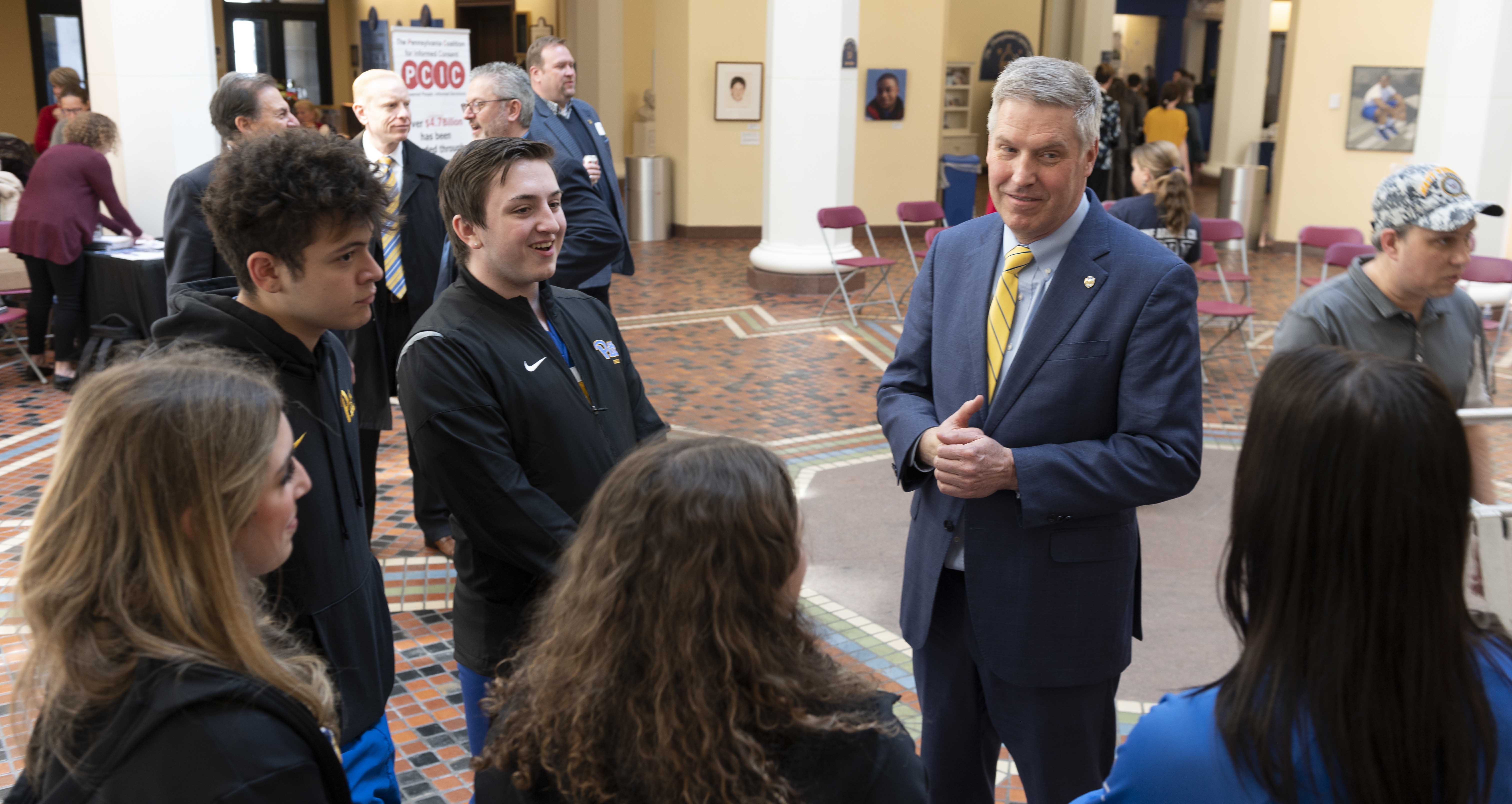 Chancellor Gallagher talks to students