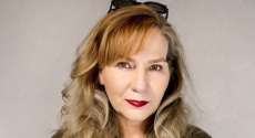 Lori Jakiela